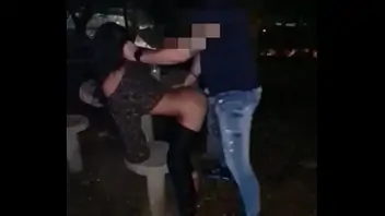 O Cuckold Levou Sua Namorada Numa Rua De De Dogging Ela Deu Na Praca