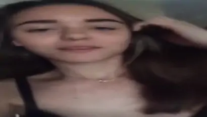 Periscope persuades girl to show tits