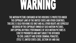 Jeux de langue entre une milf et une teen 18