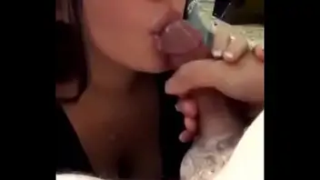Colombianas sex oral comiendose la leche