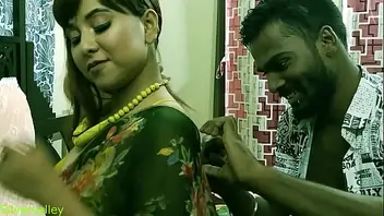 Indian aunty fingering with hindi clear audio