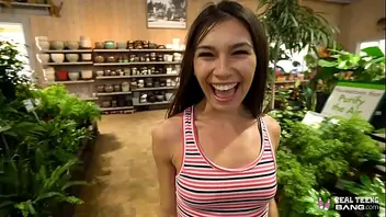 Latina teen picked up store