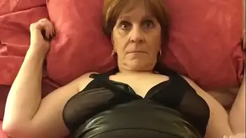 Mature real mom wants sons cum in pussy